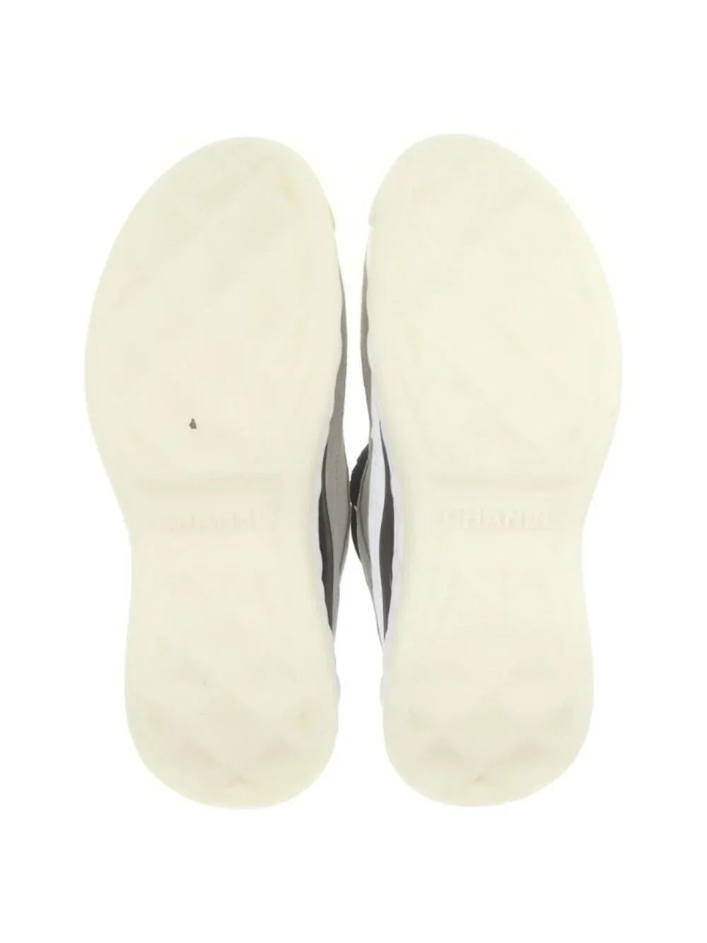 Chanel CC Logo Wade Low Cut Sneakers White Black